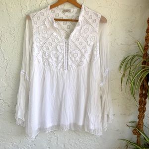 Bellambra white silk lace top size small